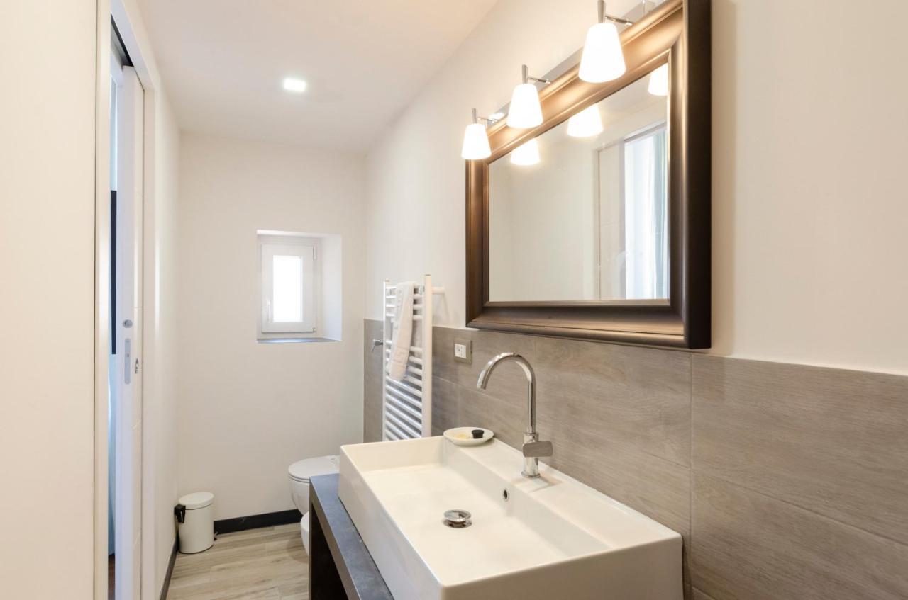 Joivy Spacious Family Apt For 4, In Carignano, Janov Exteriér fotografie