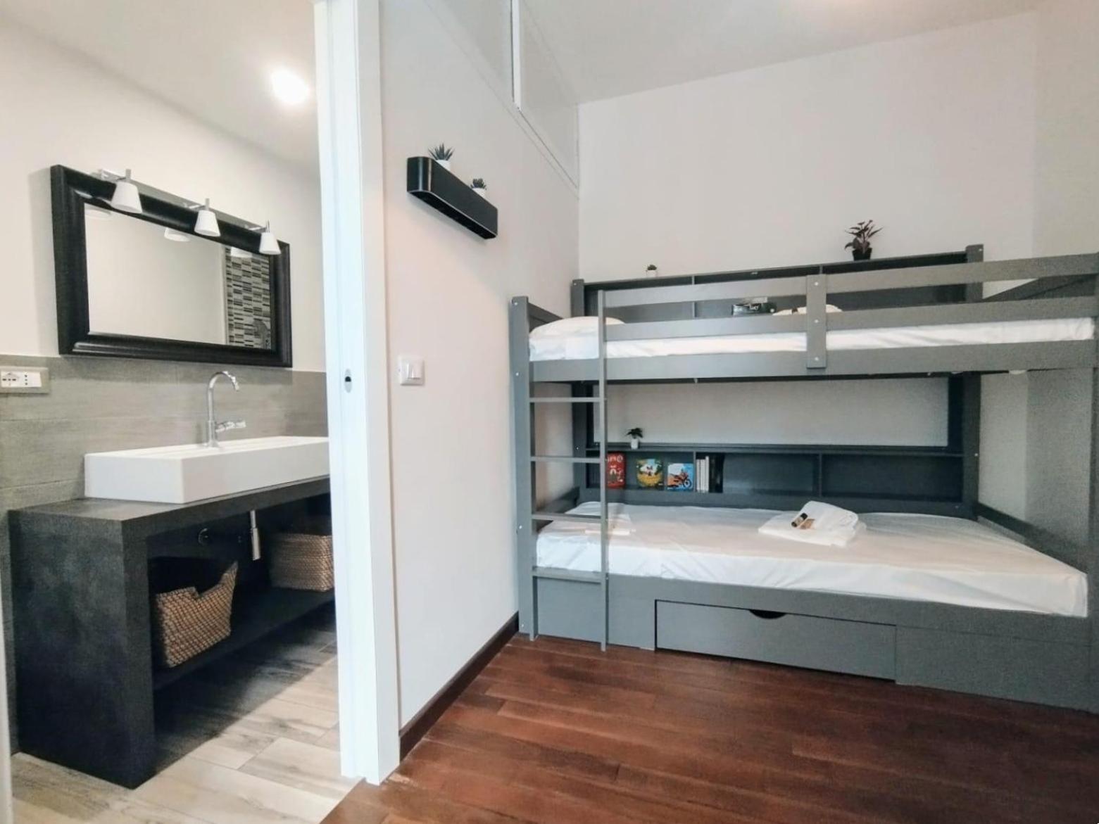 Joivy Spacious Family Apt For 4, In Carignano, Janov Exteriér fotografie